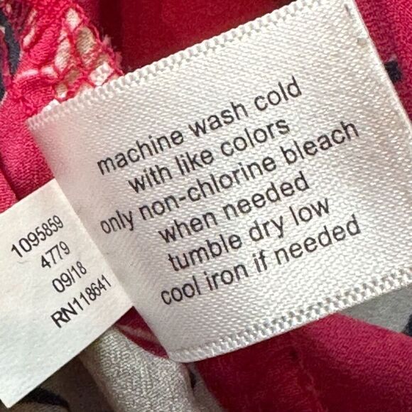 Lane Bryant Floral Flounce Blouse Women’s 26/28 V-neck Red Navy - Picture 10 of 12